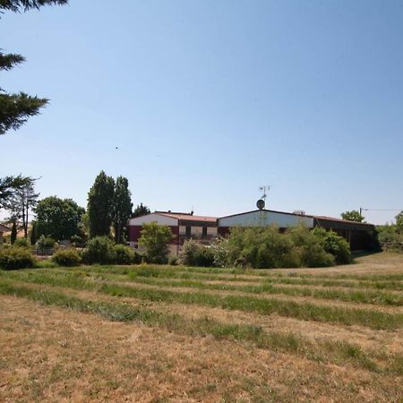 Le Magiot Hotel Montliot-et-Courcelles Buitenkant foto