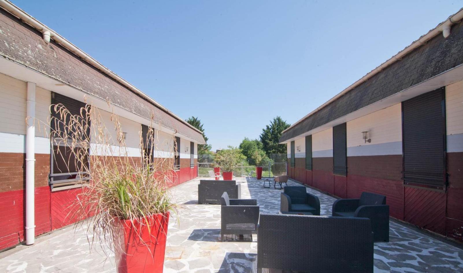 Le Magiot Hotel Montliot-et-Courcelles Buitenkant foto