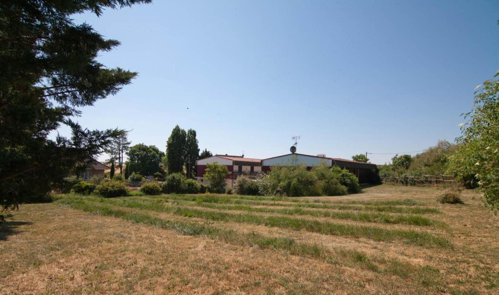 Le Magiot Hotel Montliot-et-Courcelles Buitenkant foto